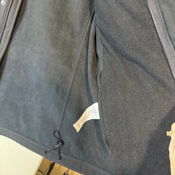 Tumi Metro Softshell black jacket mens sz M fleece lined zippered pockets travel - Picture 6 of 11